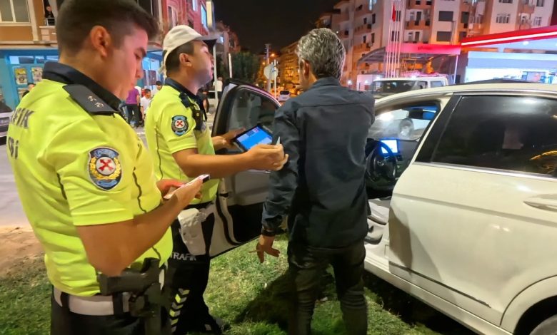 Aksaray’da alkollü sürücü kaza yapıp gözaltına alındı: ‘Hayvan mıyım’ diye sordu