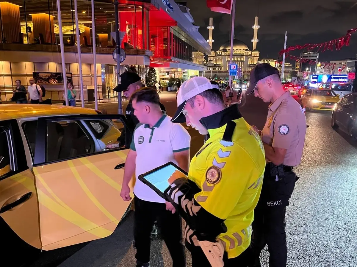 İstanbul’da Huzur Uygulaması: Polis Ekipleri Denetimlerde Bulundu