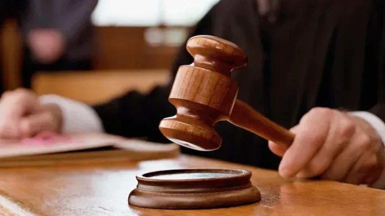 GÜNDEM Kaç kişi böylesi bir işe kalkışır bilinmez ama cezayı Yargıtay onadı: Husumetlisinin ziline basıp kaçtı 3 ay hapis cezası aldı!
