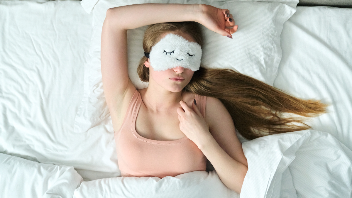 Uyuduğunuz pozisyona dikkat edin: Omurga eğriliğine neden oluyor Uyuduğunuz pozisyona dikkat edin: Omurga eğriliğine neden oluyor