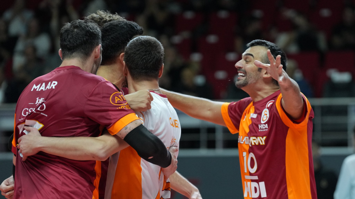 Galatasaray, Altekma’yı Voleybolda 3-1 Yenerek Başladı