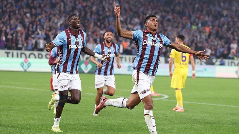 Trabzonspor, Eyüpspor’u 2-0 ile Geçti