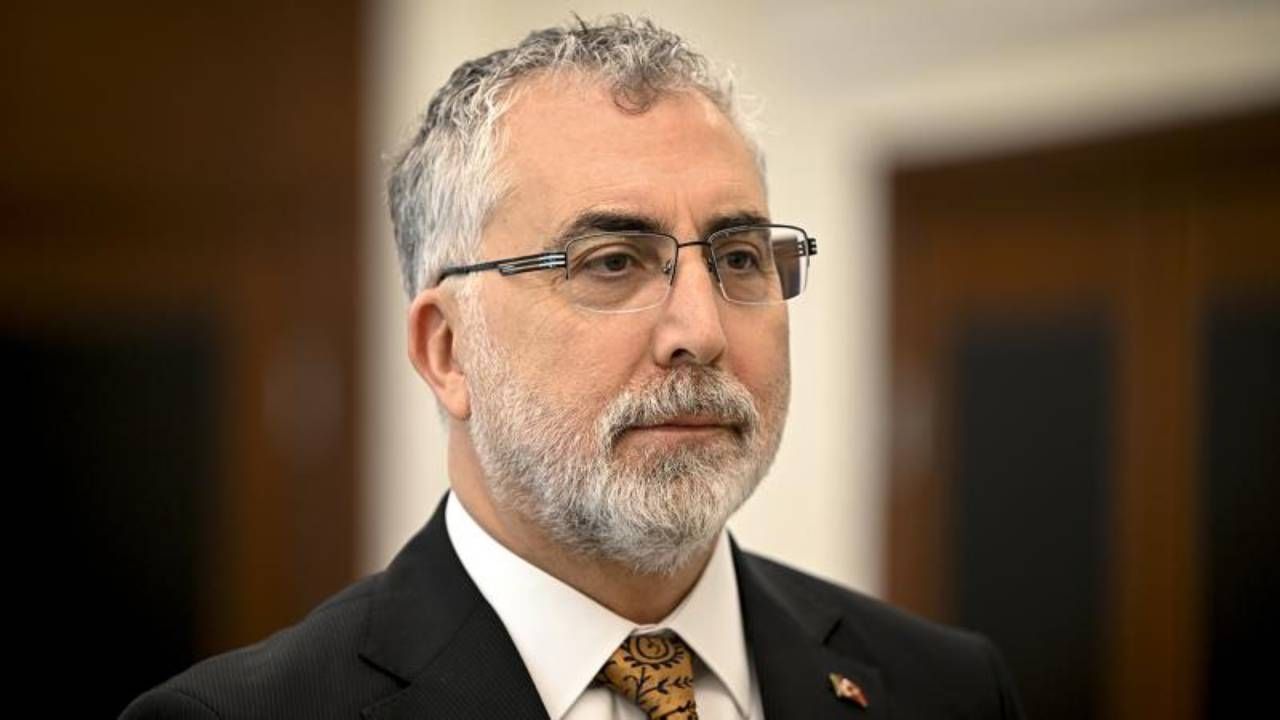 Bakan Işıkhan, Ukrayna Bağımsızlık Günü’nde konuştu Bakan Işıkhan, Ukrayna Bağımsızlık Günü’nde konuştu