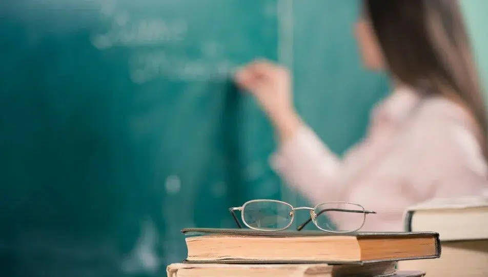 Ara Tatilde Öğretmenler Çevrim İçi Mesleki Çalışacak Ara Tatilde Öğretmenler Çevrim İçi Mesleki Çalışacak