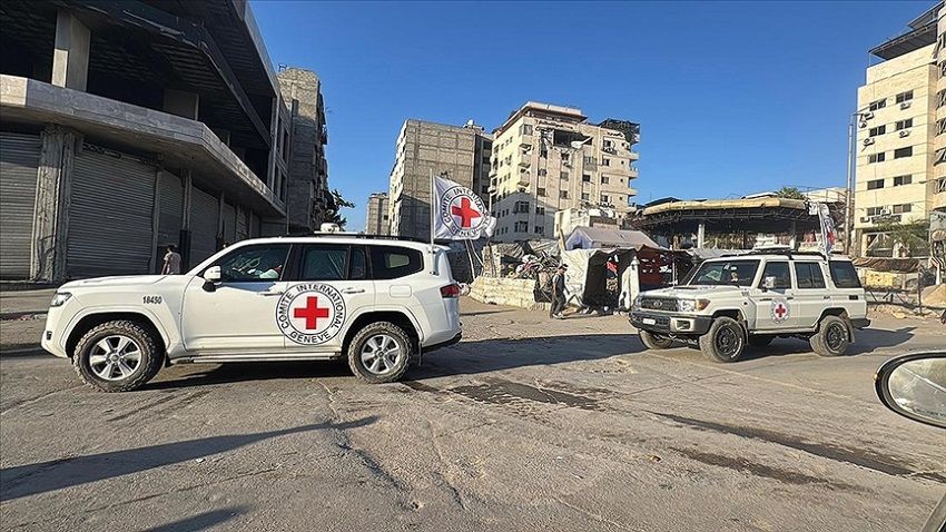 İsrail ve Hamas arasında esir takası gerçekleşti İsrail ve Hamas arasında esir takası gerçekleşti