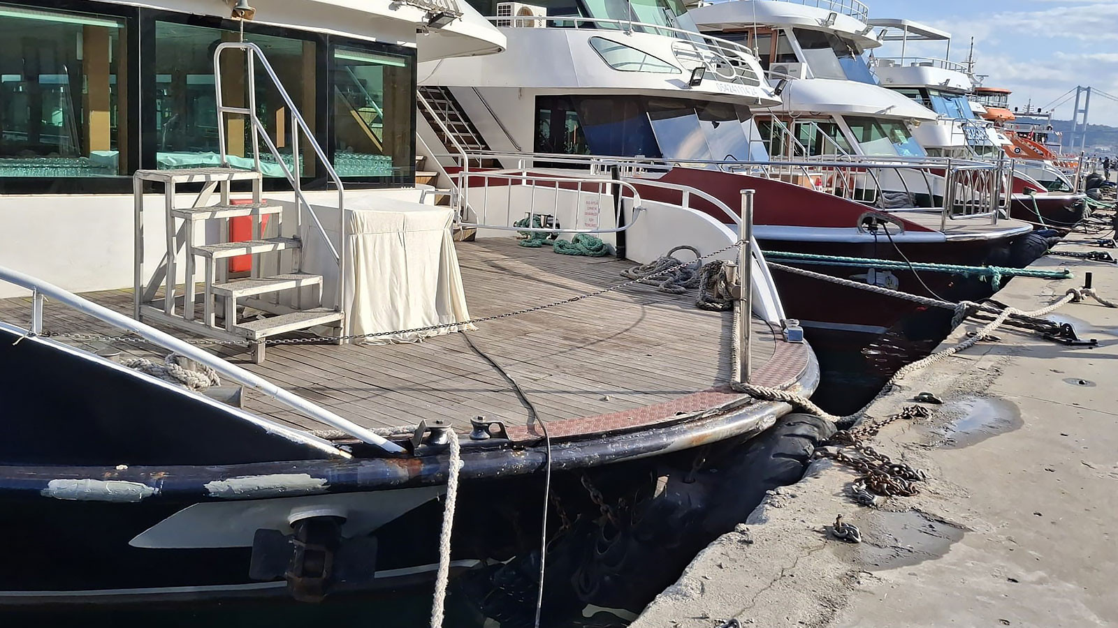 İstanbul Boğazı’ndaki Kıyı İşgalleri ve Yeni Düzenlemeler İstanbul Boğazı’ndaki Kıyı İşgalleri ve Yeni Düzenlemeler