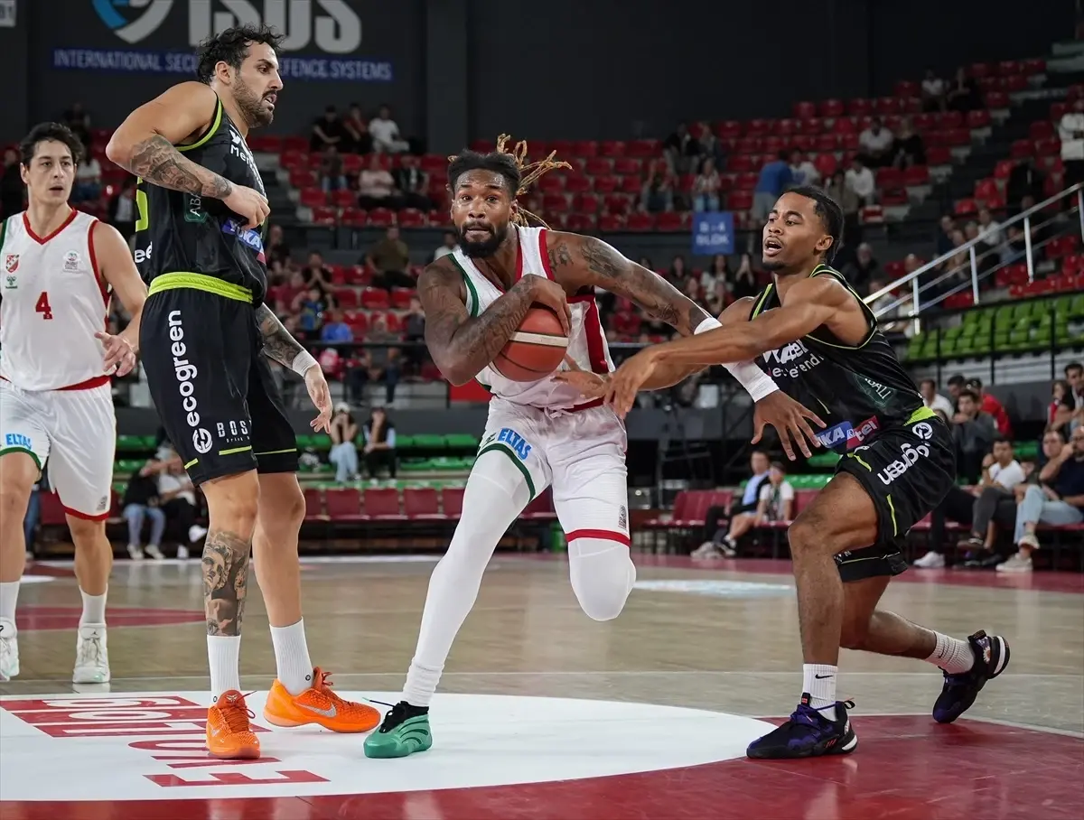 Karşıyaka, Merkezefendi’yi 76-69 ile Geçti Karşıyaka, Merkezefendi’yi 76-69 ile Geçti