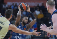 Anadolu Efes, Barcelona’yı Son Saniyede Yendi