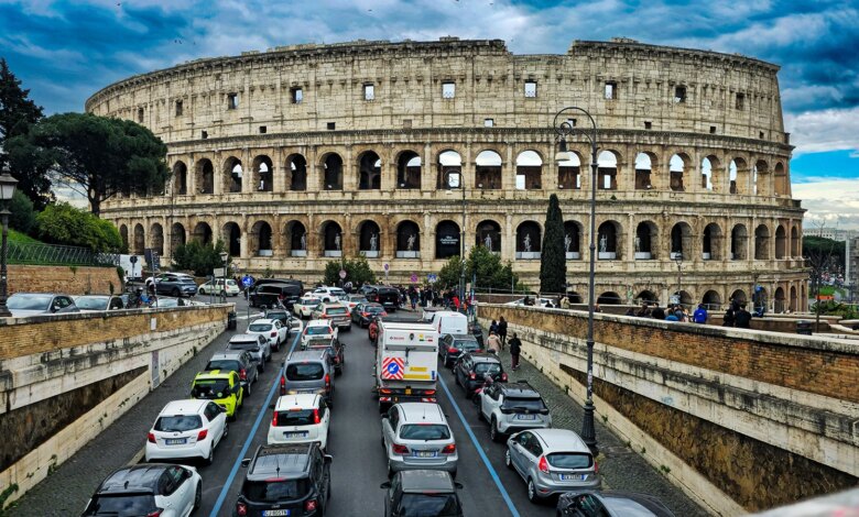 İtalyanların Yarısı Araçlarını Yenilemeyi Tercih Etmiyor